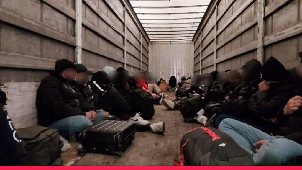 যুক্তরাজ্যে লরিতে ৩৩ অভিবাসী আটক সবাই বাংলাদেশি, ভারতীয় ও পাকিস্তানি