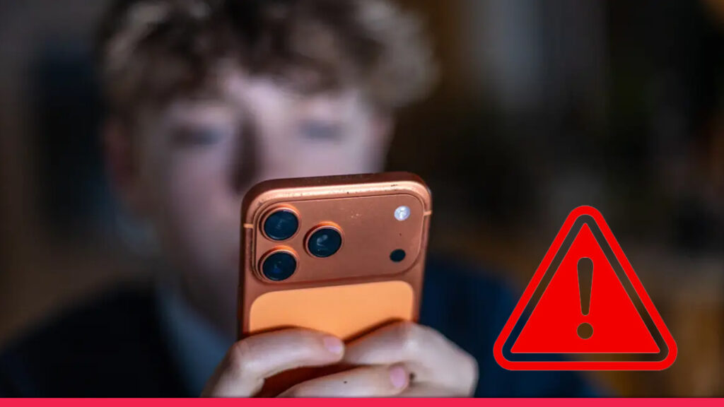 ঝুঁকিতে ২৭ কোটি আইফোন ব্যাবহারকারী : আপনার আইওএস সংস্করণটি কি নিরাপদ?