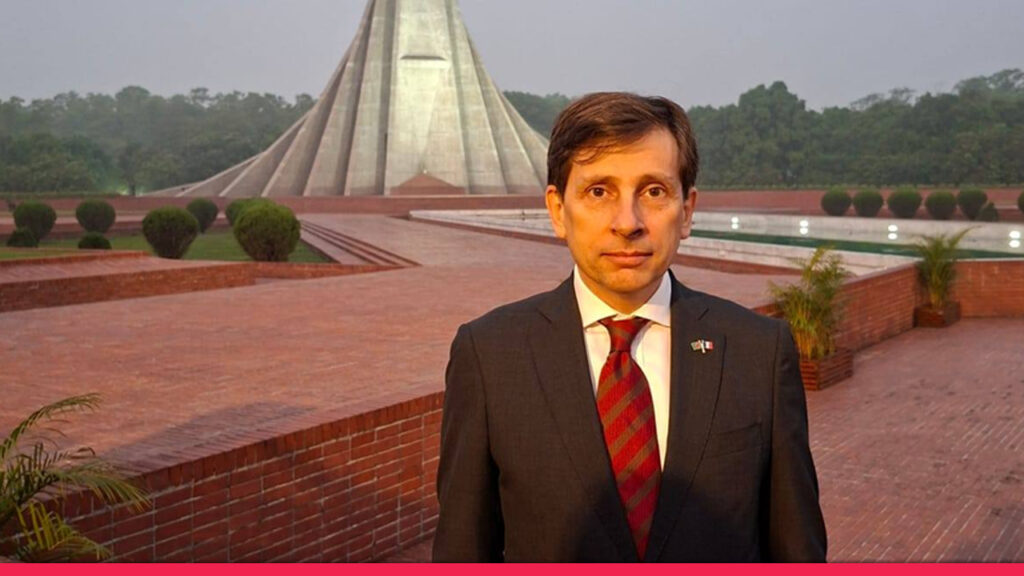 বাংলাদেশের স্বাধীনতা দিবসে ফরাসি রাষ্ট্রদূতের শ্রদ্ধা: সুদৃঢ় হচ্ছে দ্বিপাক্ষিক সম্পর্ক